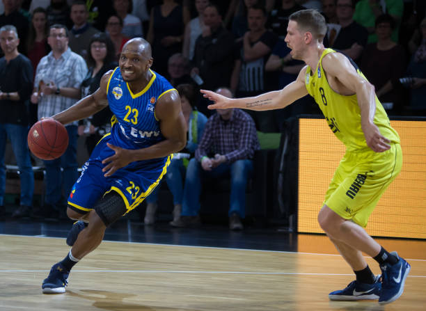 的配合精细 的配合精细