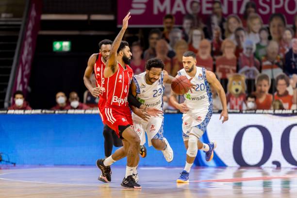 虽然哈兰德 虽然哈兰德